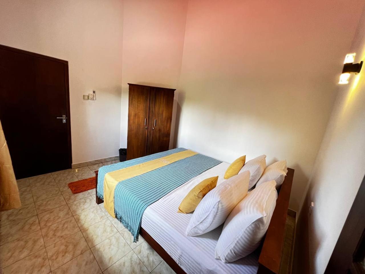 Urban Galle Villa Exterior photo